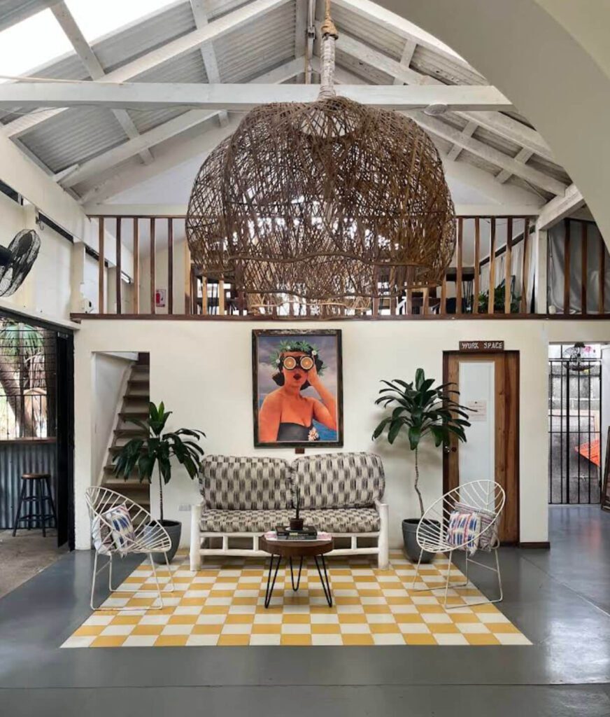 Ding Repair Cafe Interior