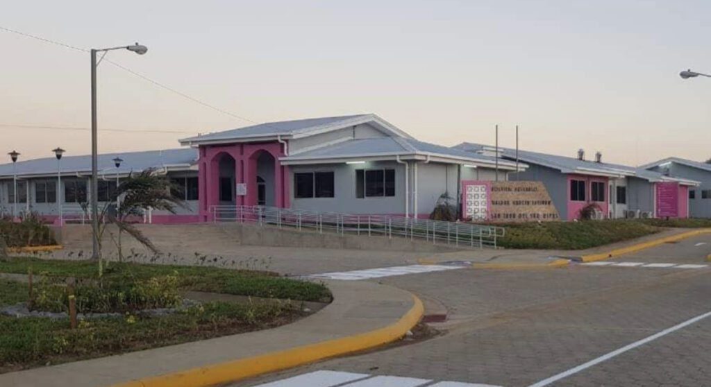 Gaspar García Laviana New Public Hospital in San Juan del Sur View from driveway