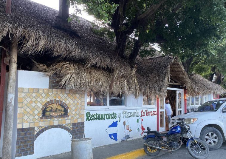 Pizzería La Terraza – Authentic Wood-Fired Pizza in San Juan del Sur, Nicaragua Image of front of the pizzeria