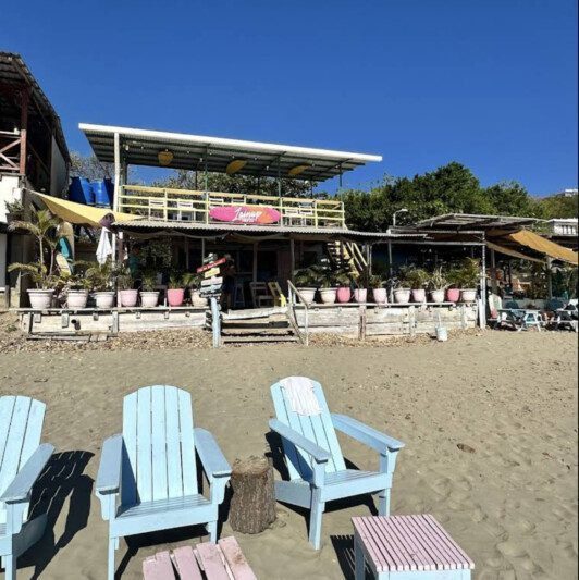 Beachfront cocktails and ocean views at Lainup Bar on Playa Remanso, San Juan del Sur, Nicaragua
