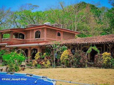Ecolodge Blue Morpho – Sustainable Lakeside Retreat in Cárdenas, Nicaragua
