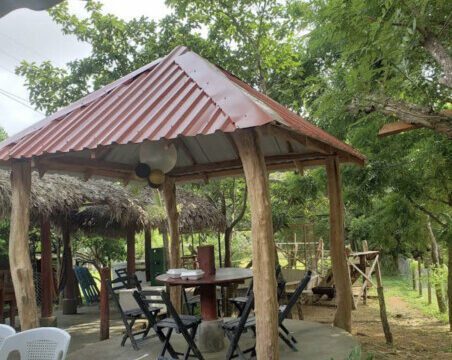 Restaurante Rancho las Marias – Traditional Nicaraguan restaurant with rustic ambiance in San Juan del Sur