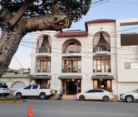 Hotel Alcazar view of front of the building