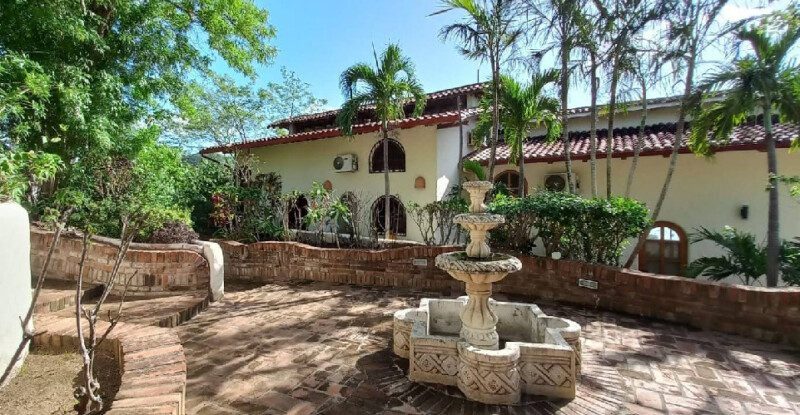 Exterior view of Casa Madroño with panoramic ocean views in San Juan del Sur, Nicaragua