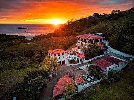 Beachside Stay at Villa ViYarte – Mediterranean-style boutique resort with ocean and jungle views in San Juan del Sur