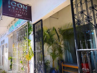 Icon Realty exterior of property