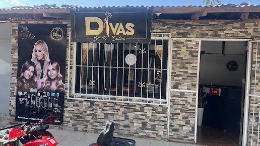 Divas Beauty Salón offering professional hair and nail services in San Juan del Sur, Nicaragua