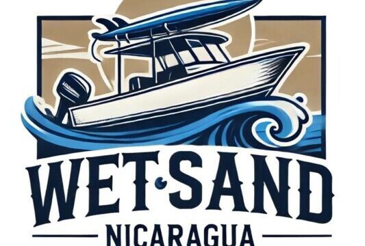 Wet Sand Nica 21-foot charter boat sailing off San Juan del Sur coast