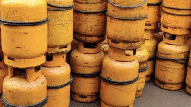Propane Gas Store Rivas - image of rows of yellow gas tanks in Rivas, Nicaragua