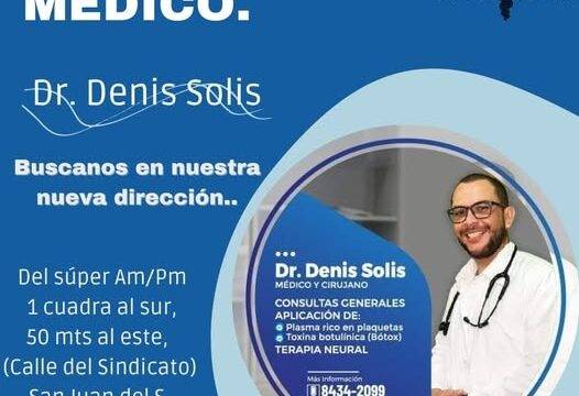 Dr Denis Solís providing community medical care in San Juan del Sur Nicaragua