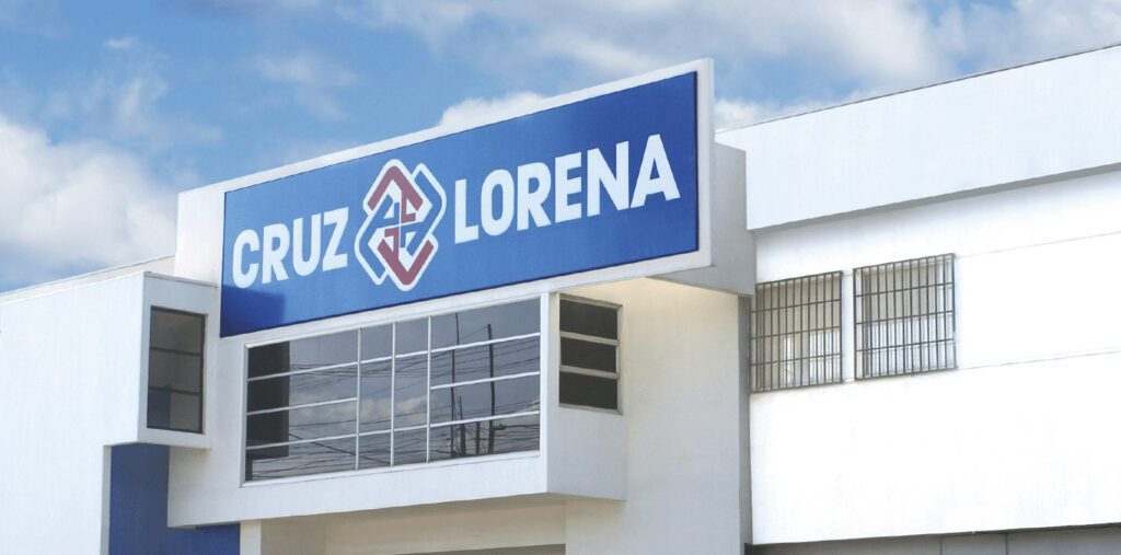 Display of beds and mattresses at Cruz Lorena, Rivas