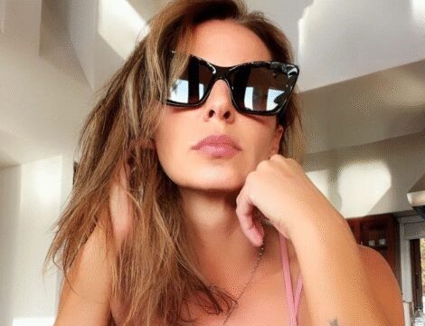 Veterinary clinic building of Artemisa Hospital Animal with the vet, “Ivana Veterinarian Artemisa”