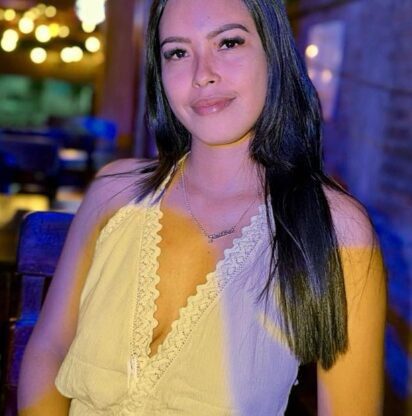 jenny nails escamequita providing manicure, pedicure, and professional nail care services in Escamequita Nicaragua