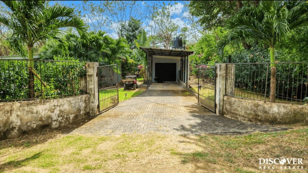 Oasis in Las Delicias: Peace, Plenty, and Potential