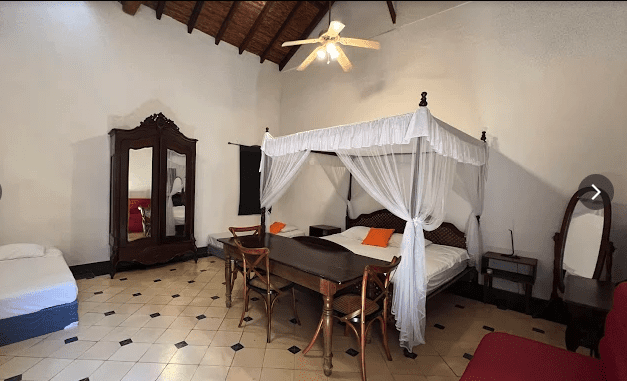 A room at Encuentros Club Granada